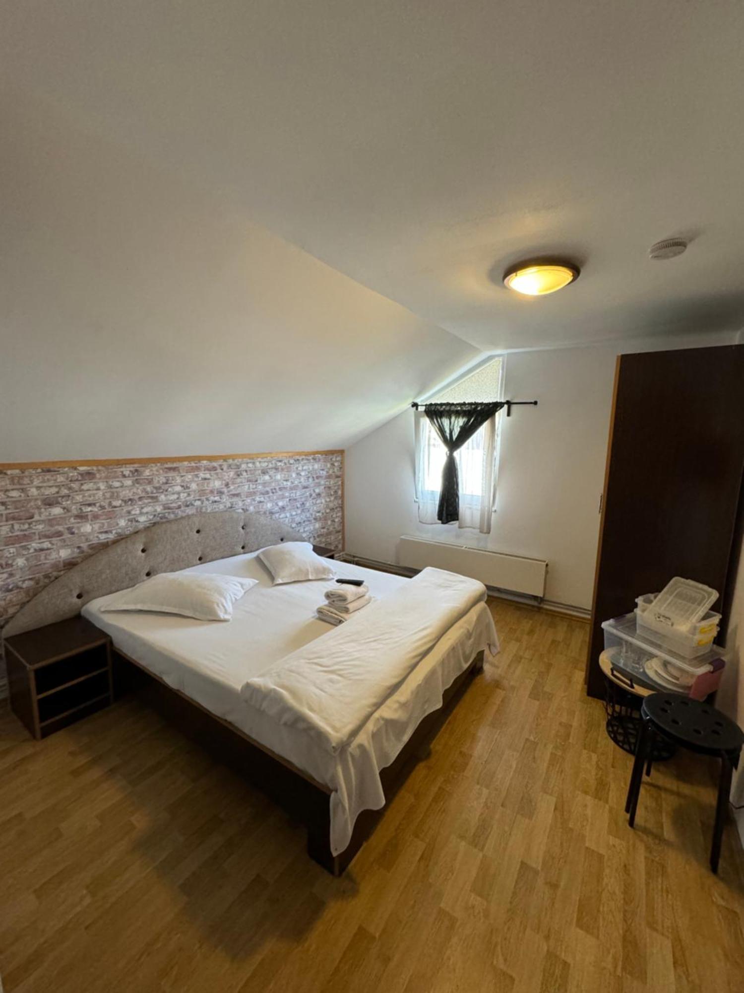 ホテル Casa David Buşteni エクステリア 写真