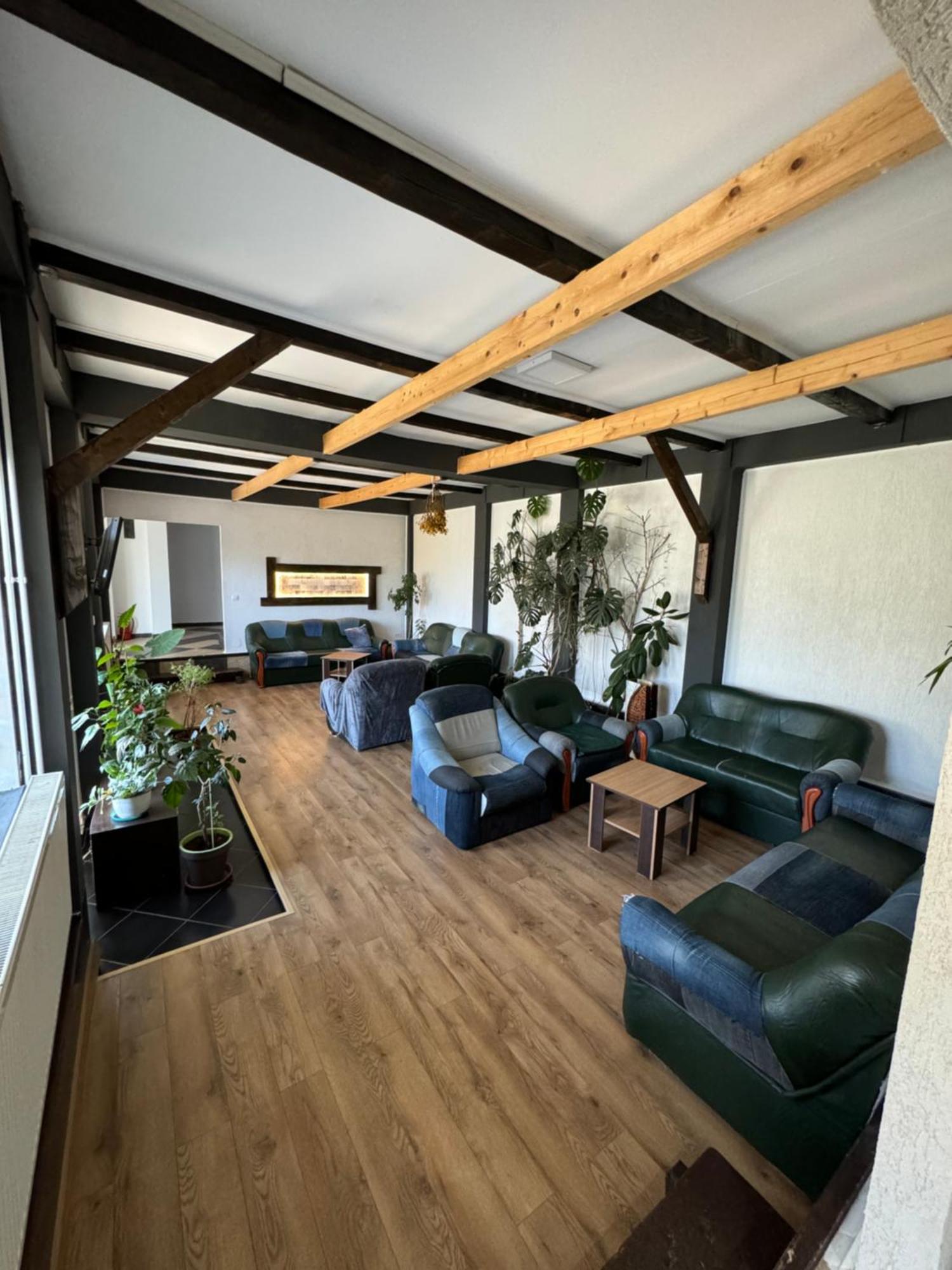 ホテル Casa David Buşteni エクステリア 写真